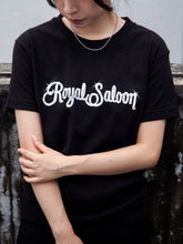 画像をギャラリービューアに読み込む, Saloon Tee
